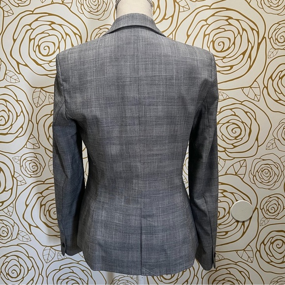 Zara Classic one button Women's Blazer - Picture 5 of 7